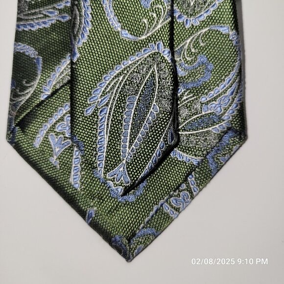 Jos A Bank Signature Collection Silk Tie Green Paisley 3 7/8" X 60" - Picture 5 of 6